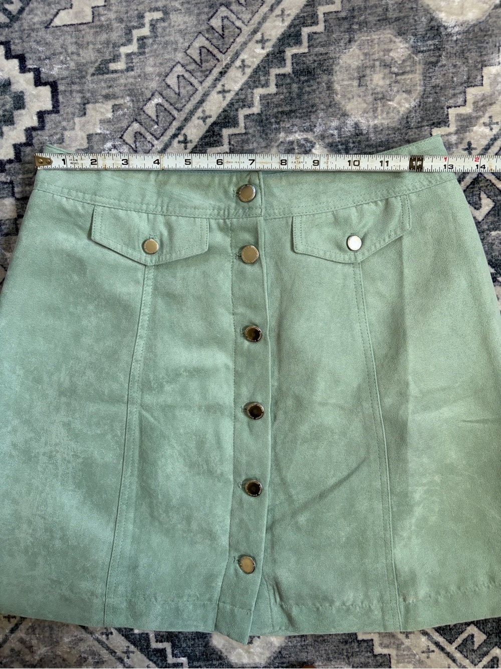 New H&M Divided faux suede mini skirt in tealish color. Size 6 - Picture 6 of 7